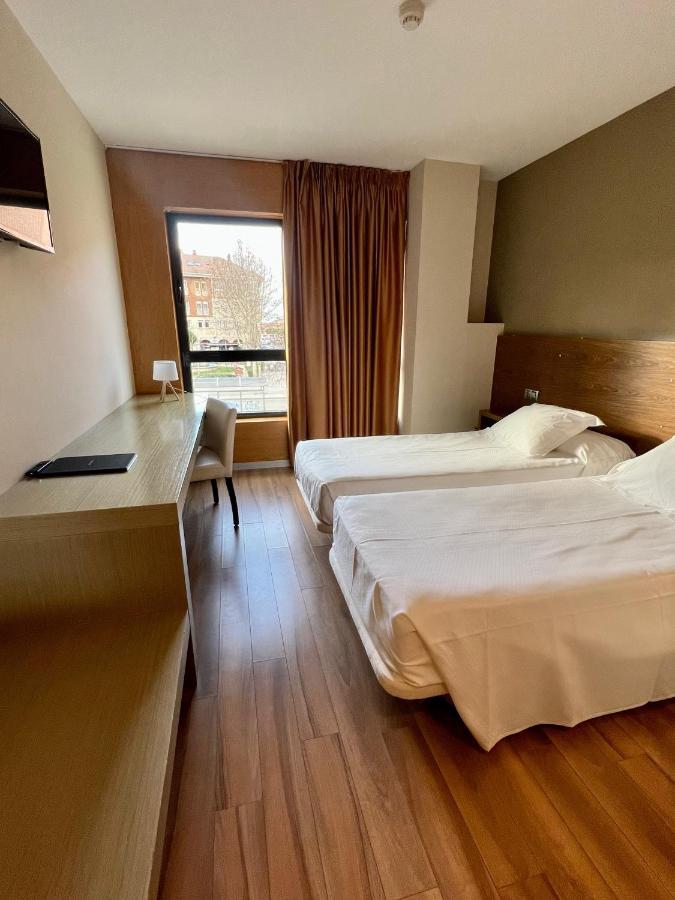 Hotel Duero Лагуна-де-Дуэро Номер фото