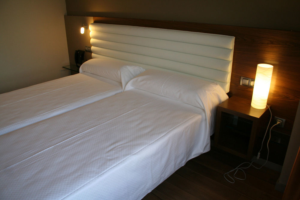 Hotel Duero Лагуна-де-Дуэро Экстерьер фото