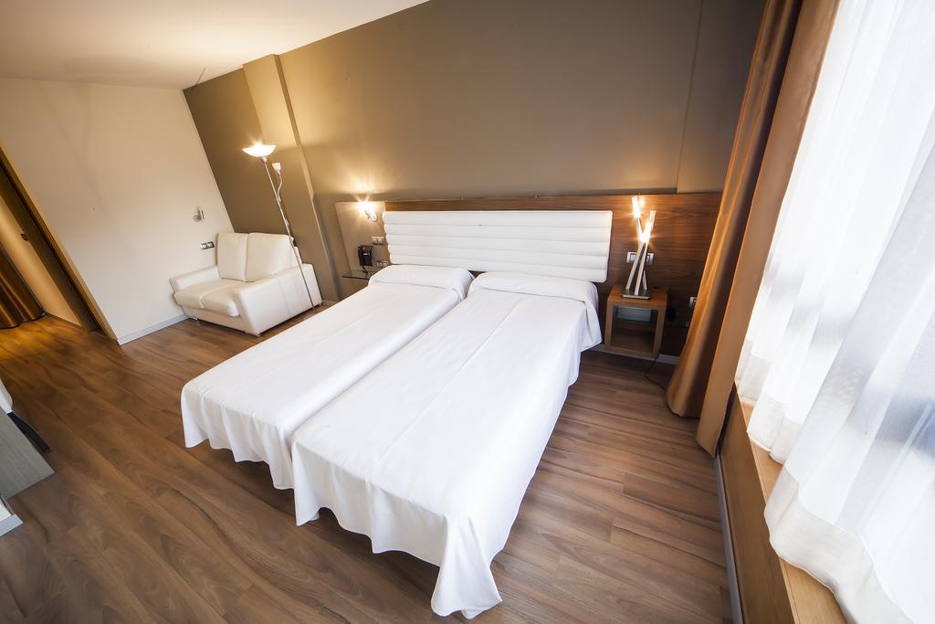 Hotel Duero Лагуна-де-Дуэро Экстерьер фото