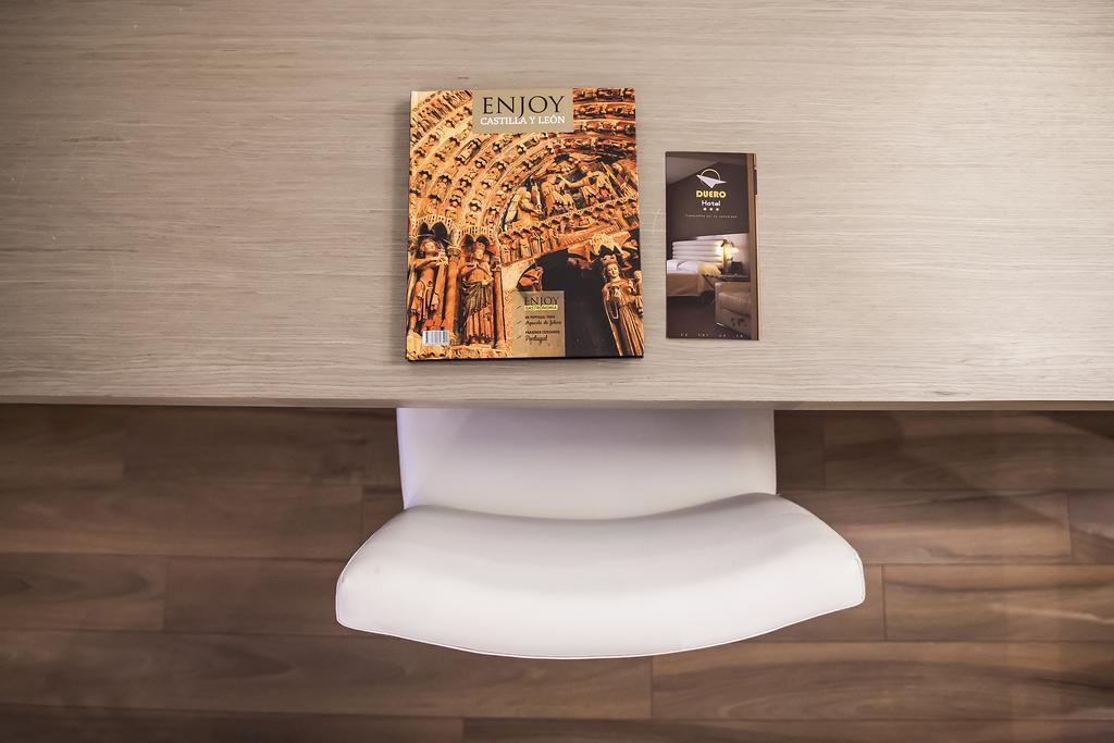 Hotel Duero Лагуна-де-Дуэро Экстерьер фото